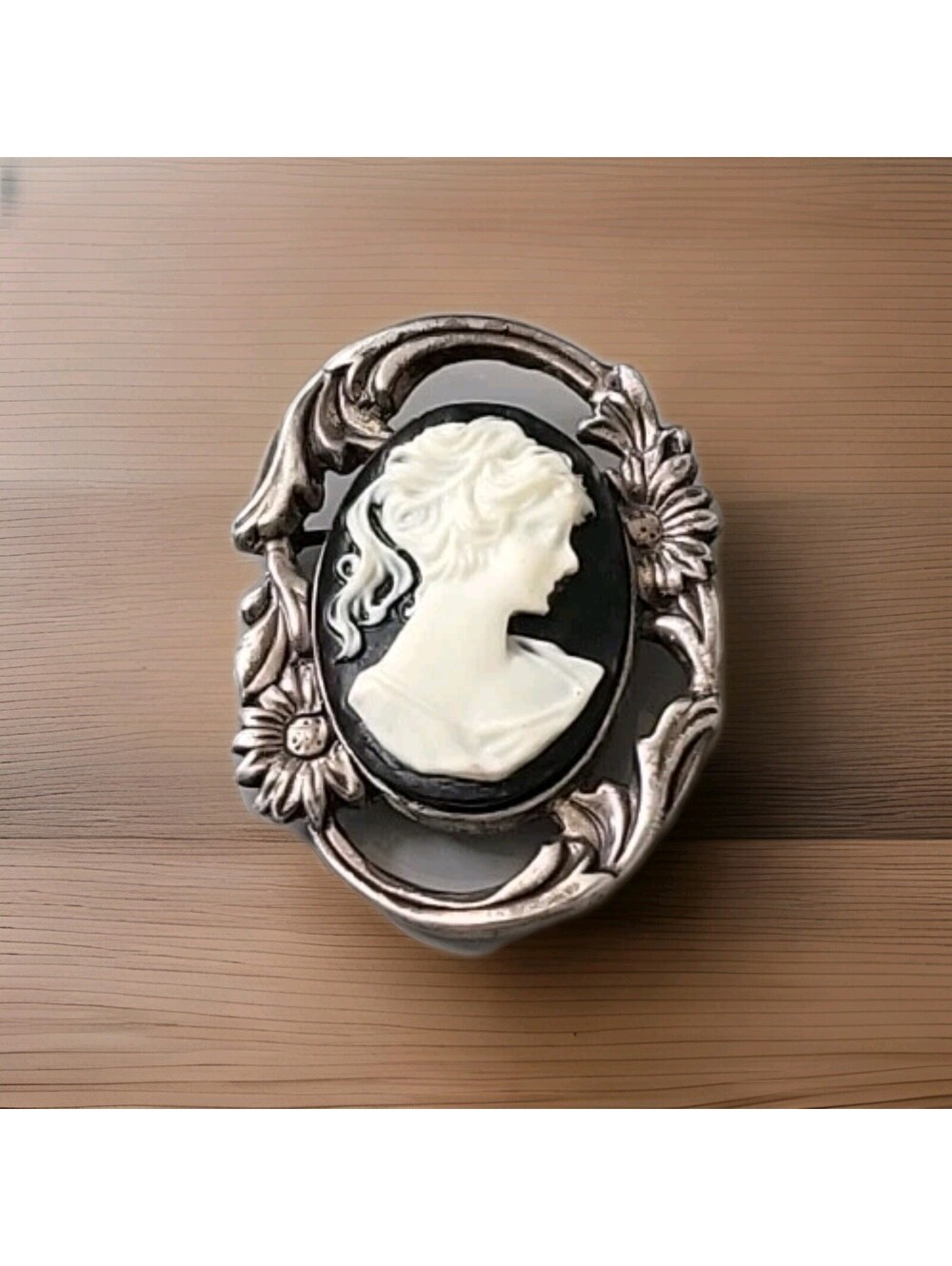 Vintage HandCarved Jezlaine 925 Sterling Silver Onyx Black Cameo Brooch 9.7g R29